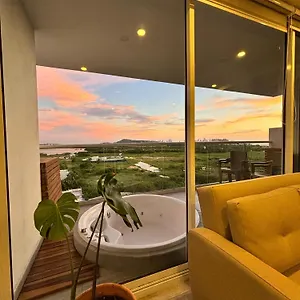 Dominique 907 Luxury Apartamento